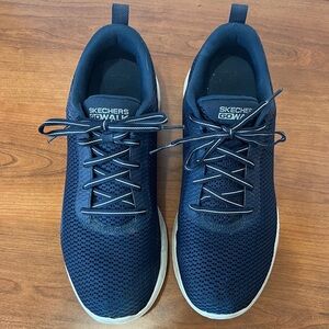 Sketchers Women's Go Walk Navy Blue Sneakers Sz 9.5